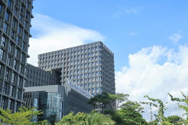 銀星科技園在硬件配套外,注重打造平臺(tái)配套。 南方+ 魯力 拍攝